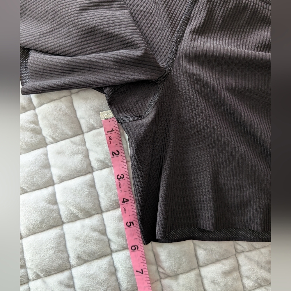 Lululemon Base Pace Ribbed High-Rise Short 6", Black, Size 10 - Picture 10 of 10